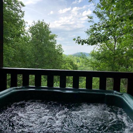 Black Bear Cove Gatlinburg Luaran gambar